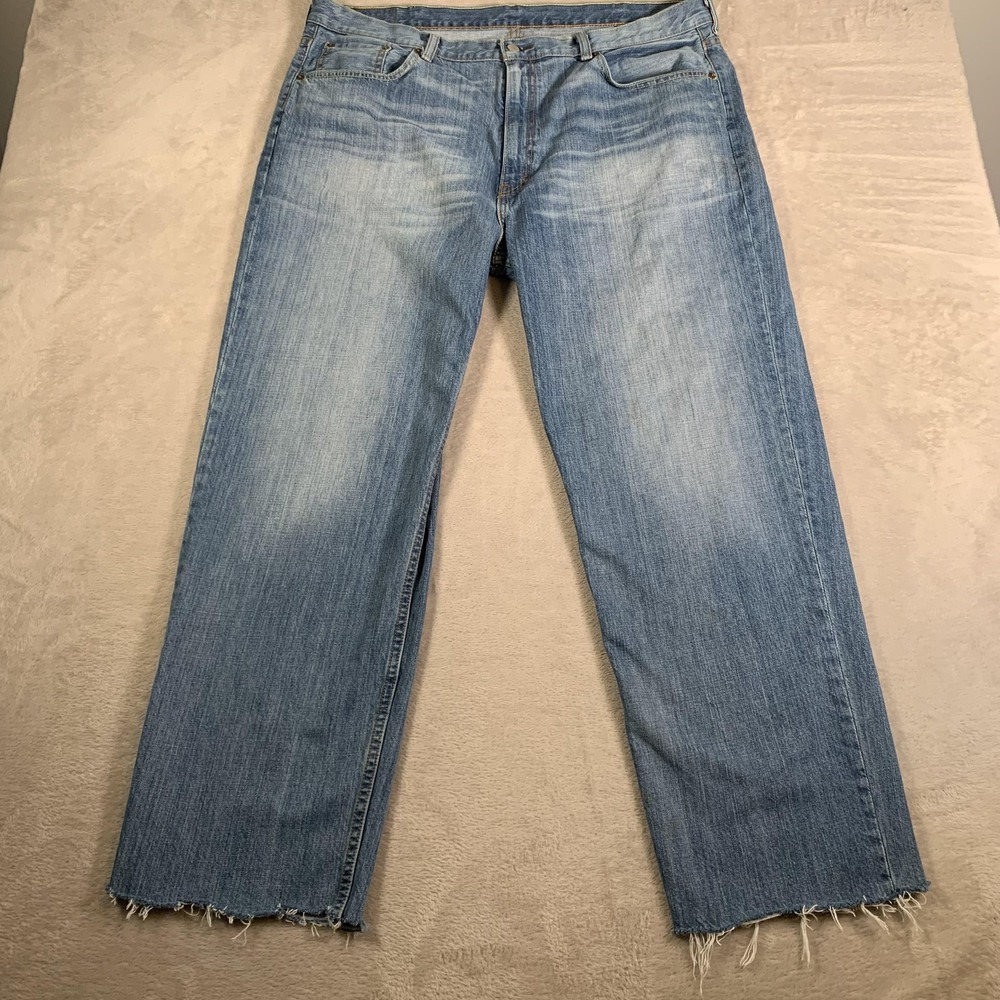 Levis 550 Jeans Mens 42x31 Light Wash Relaxed Tapered Raw Hem‎ Zip Fly Frayed